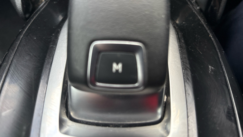 Peugeot 208 1.2 PureTech 100 Allure 5dr EAT8 Petrol Hatchback